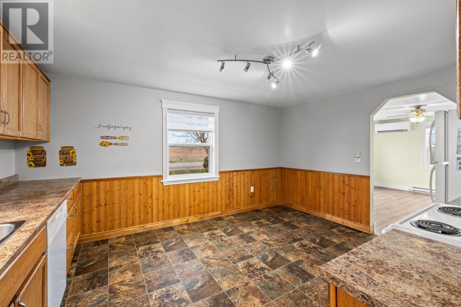 217 North Drive, Summerside, Prince Edward Island  C1N 4E7 - Photo 6 - 202609646