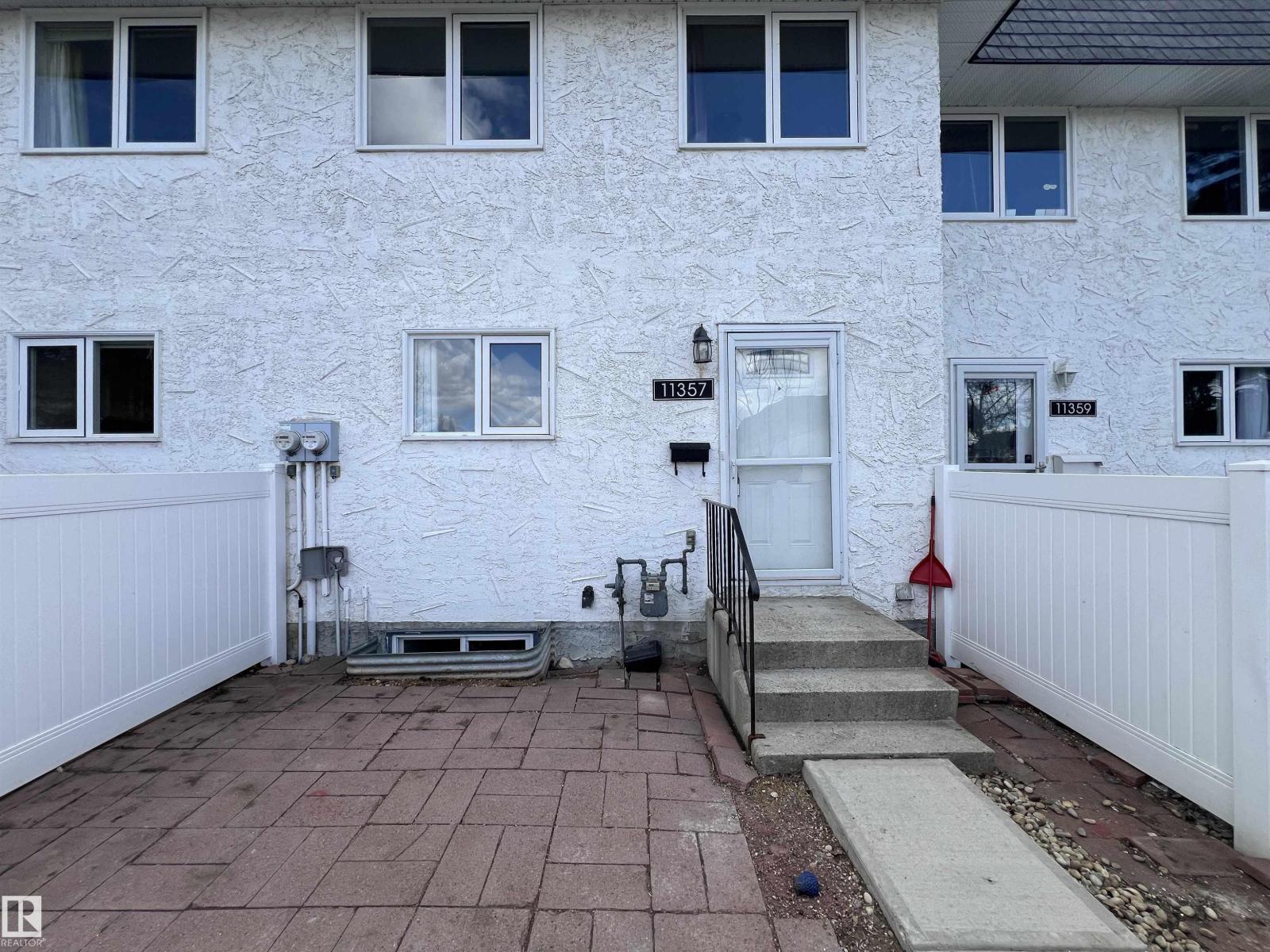 11357 22 Av NW, Edmonton, Alberta  T6J 4V8 - Photo 5 - E4473272