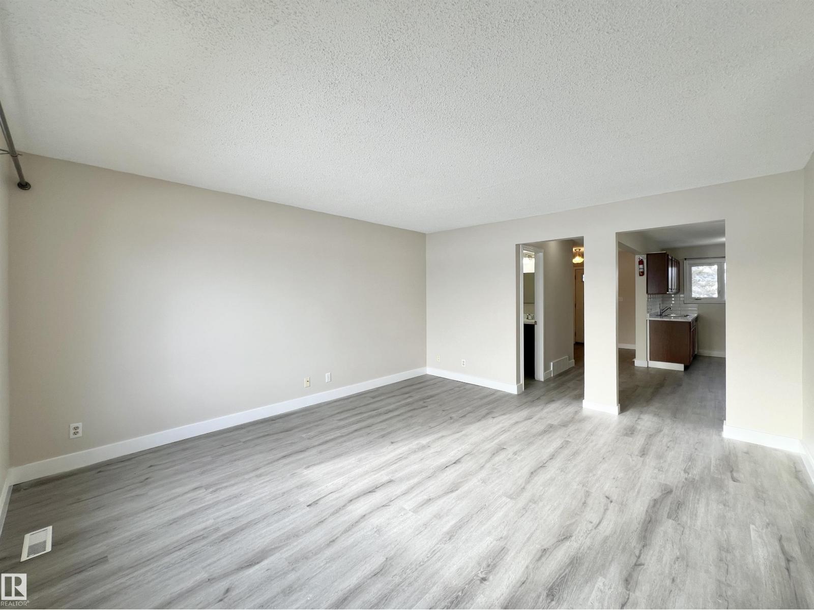 11357 22 Av NW, Edmonton, Alberta  T6J 4V8 - Photo 17 - E4473272