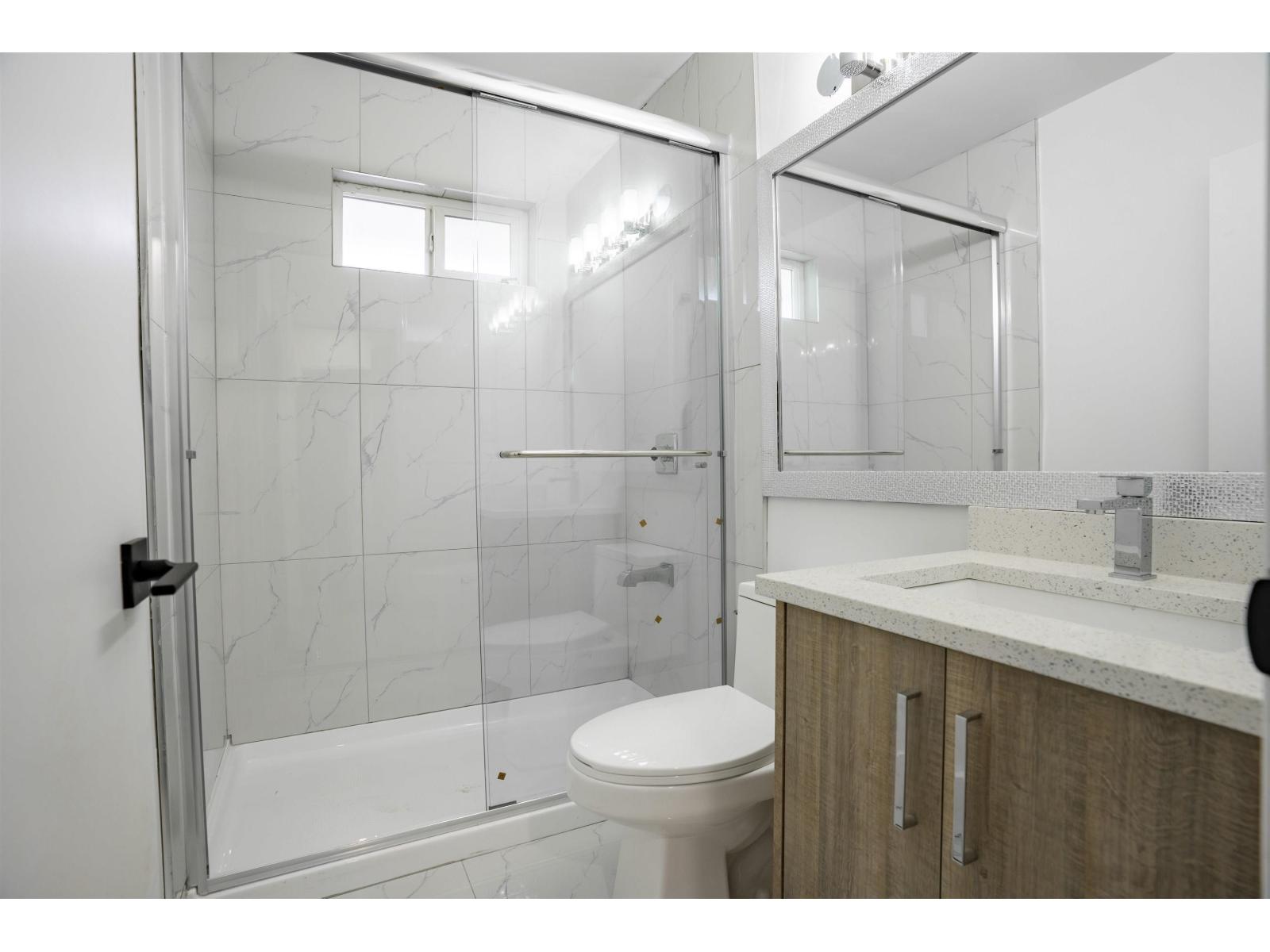 11318 Glen Avon Drive, Surrey, British Columbia  V3R 4Y5 - Photo 12 - R3118334