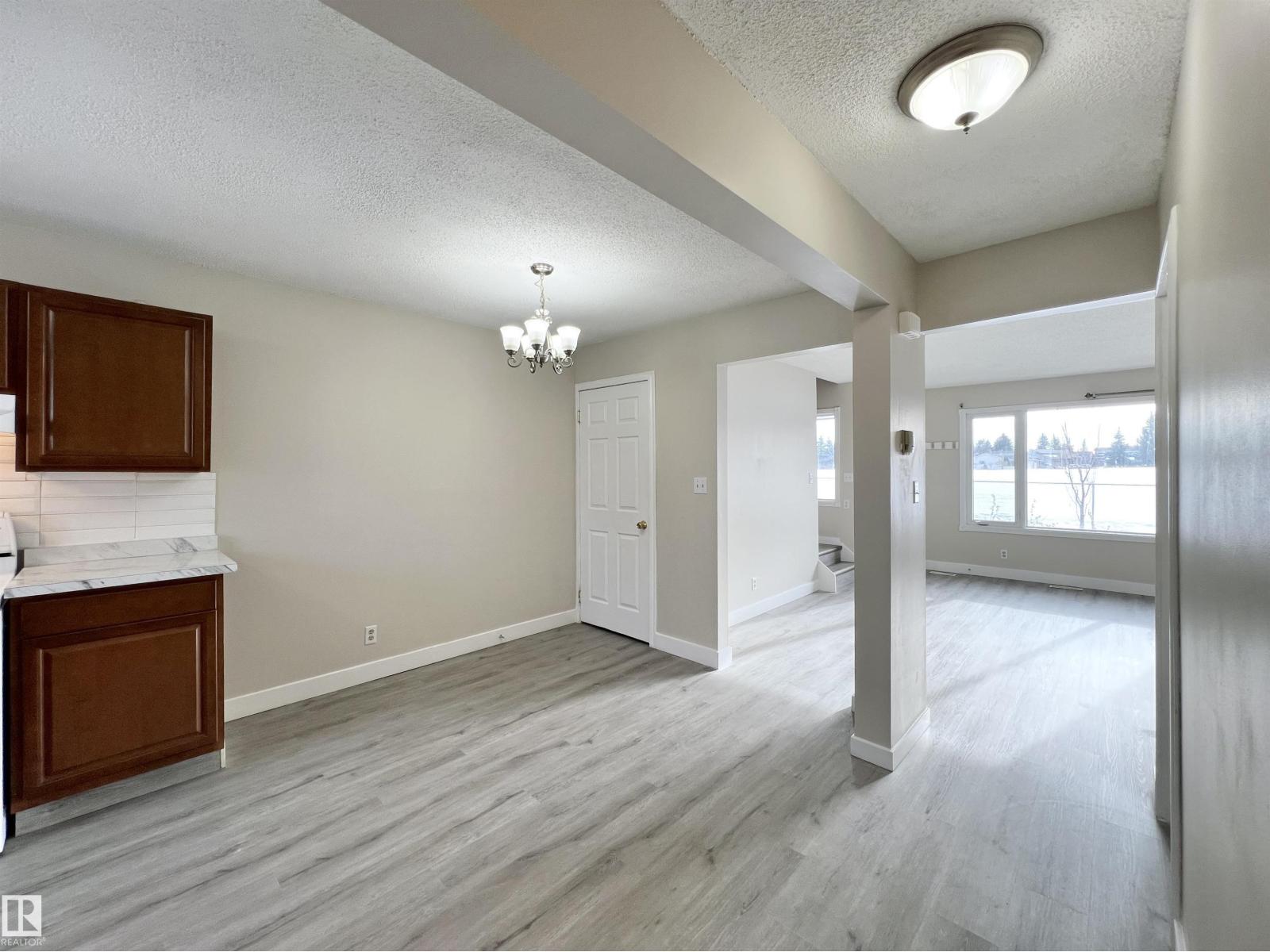 11357 22 Av NW, Edmonton, Alberta  T6J 4V8 - Photo 10 - E4473272