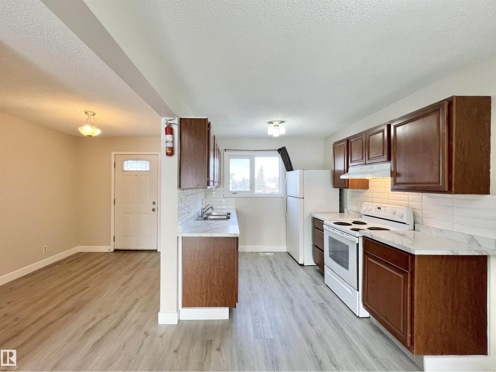 11357 22 Av NW, Edmonton, Alberta  T6J 4V8 - Photo 12 - E4473272