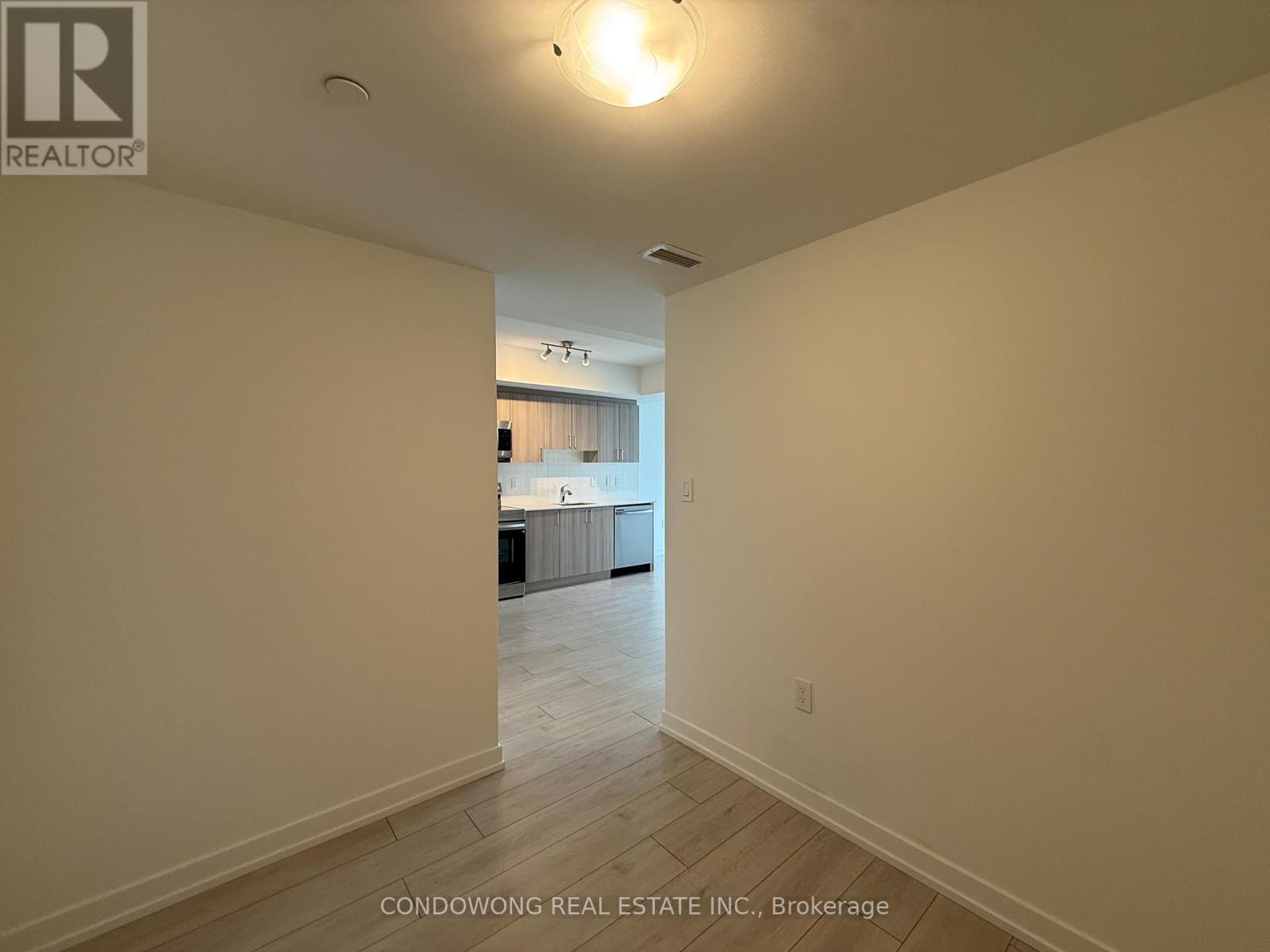 810 - 556 Marlee Avenue, Toronto, Ontario  M6B 0B1 - Photo 8 - W13081634