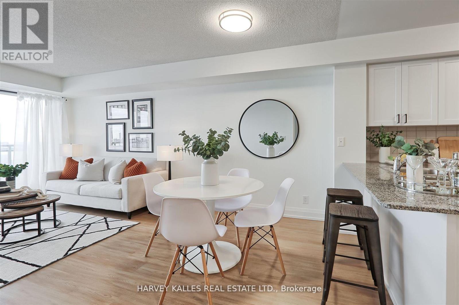 912 - 1070 Sheppard Avenue W, Toronto, Ontario  M3J 0G8 - Photo 13 - W13081680
