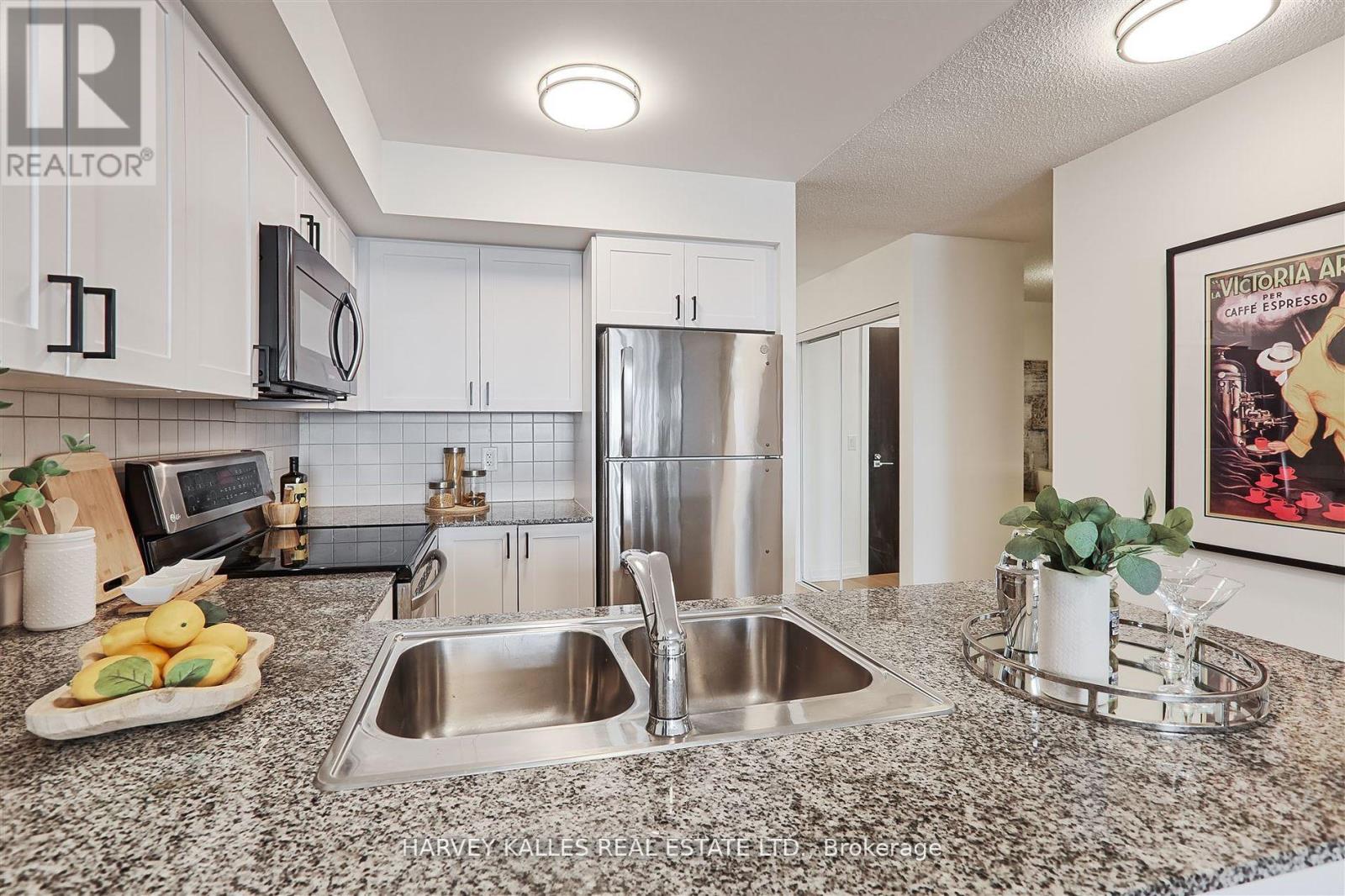 912 - 1070 Sheppard Avenue W, Toronto, Ontario  M3J 0G8 - Photo 9 - W13081680