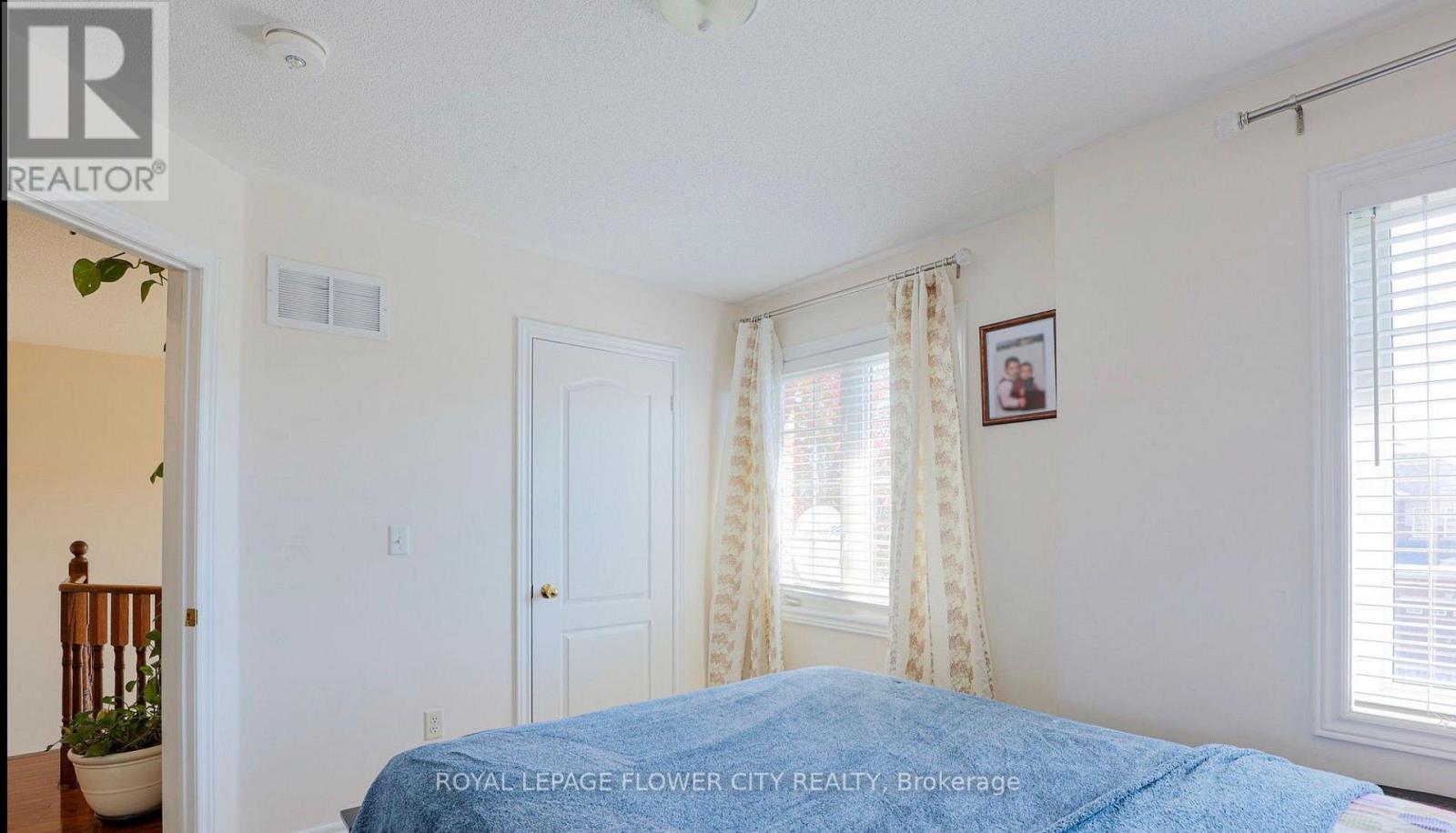 24 Mellowood Avenue, Brampton, Ontario  L6P 2P2 - Photo 13 - W13081688