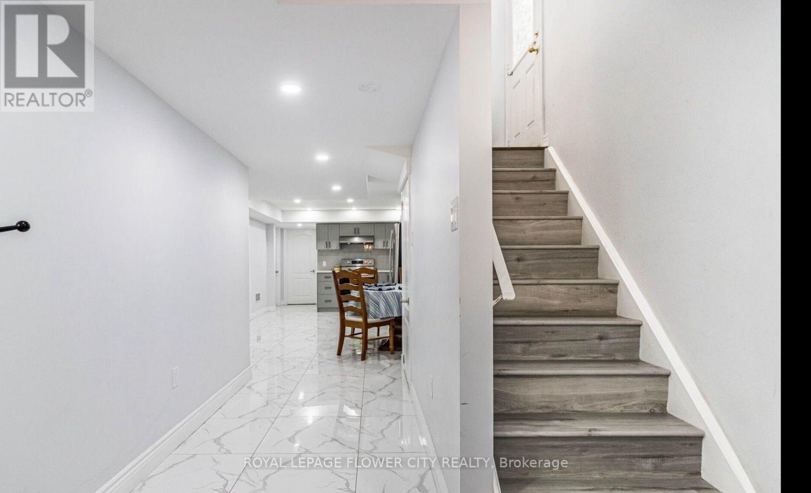 24 Mellowood Avenue, Brampton, Ontario  L6P 2P2 - Photo 21 - W13081688