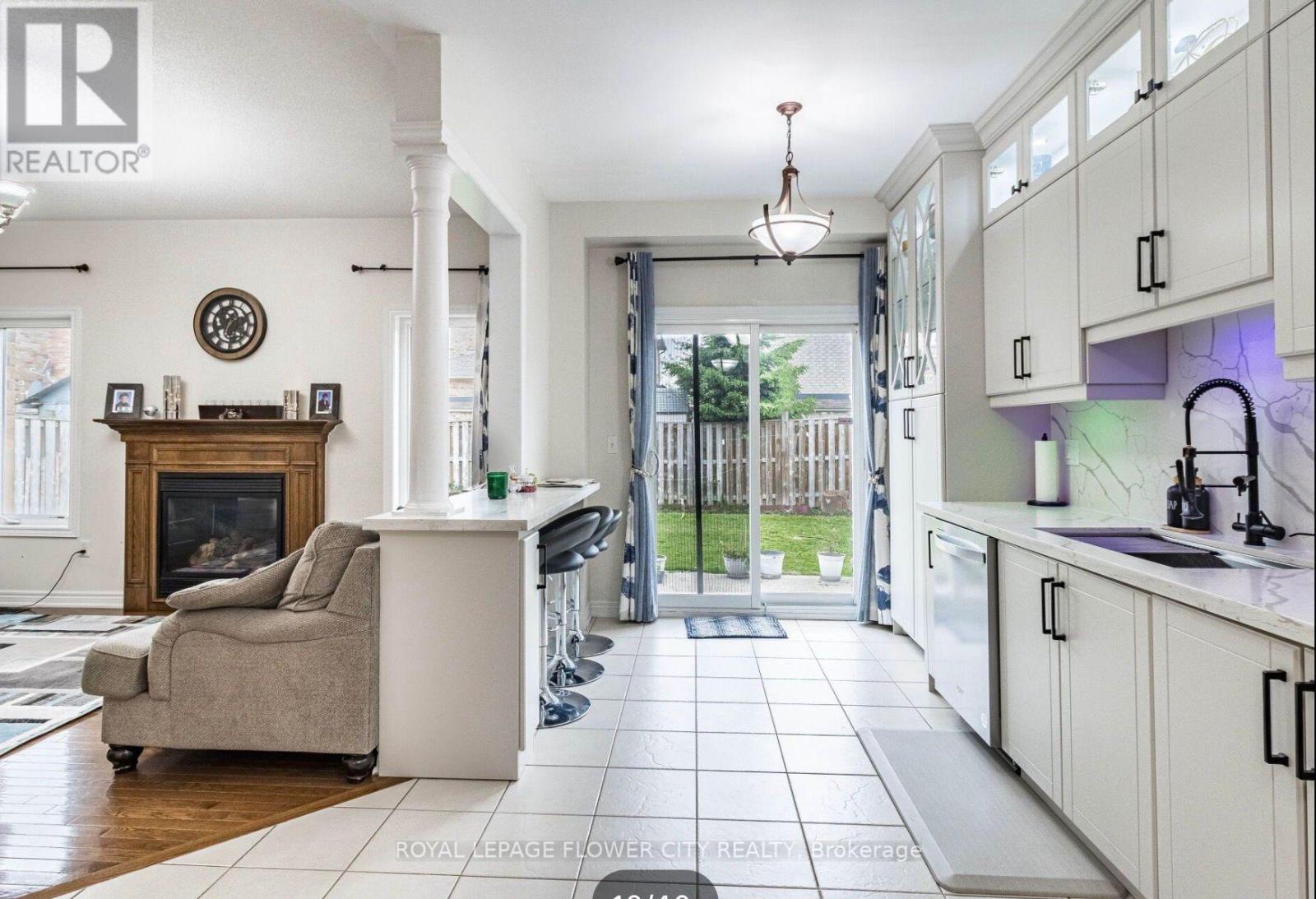 24 Mellowood Avenue, Brampton, Ontario  L6P 2P2 - Photo 7 - W13081688