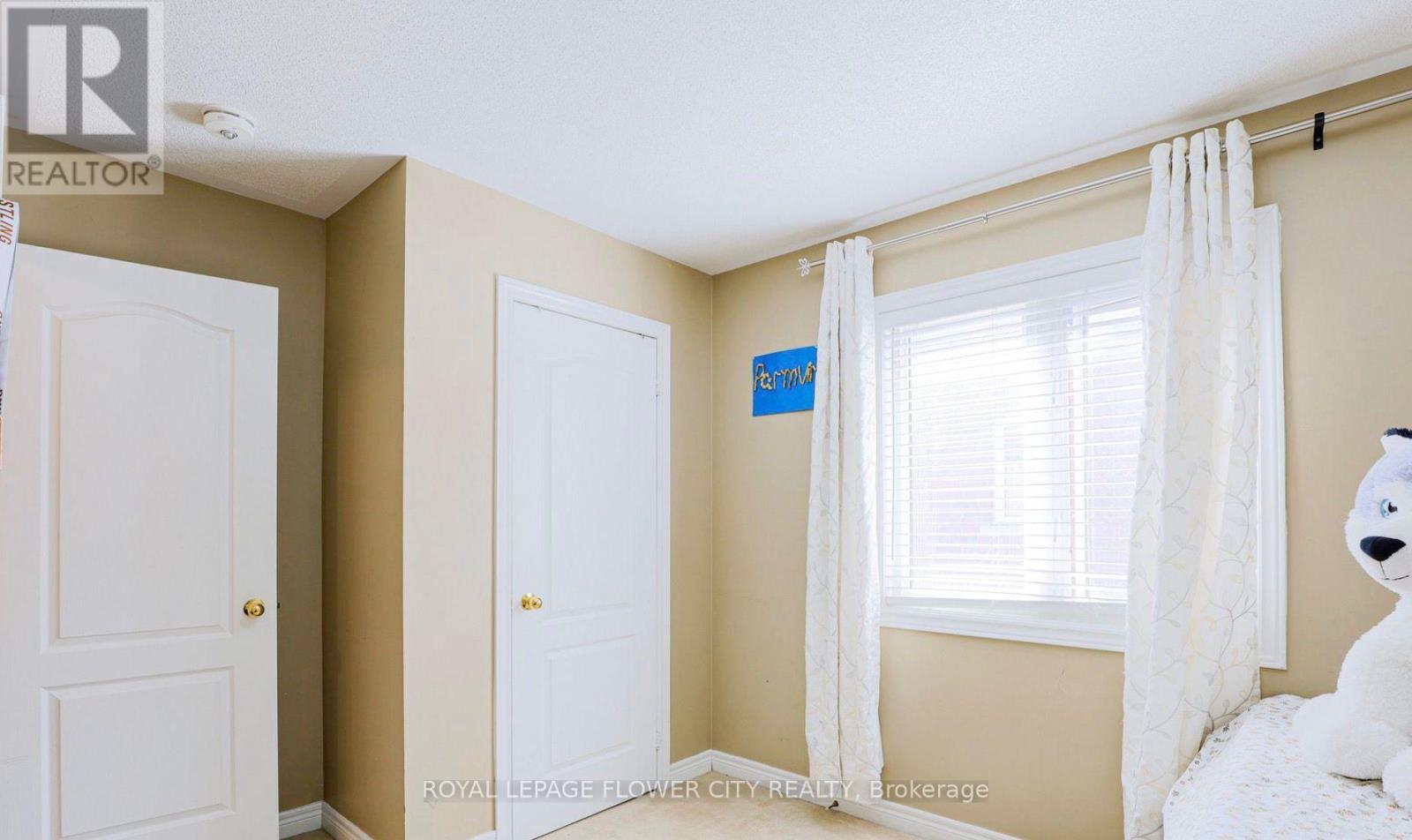 24 Mellowood Avenue, Brampton, Ontario  L6P 2P2 - Photo 8 - W13081688