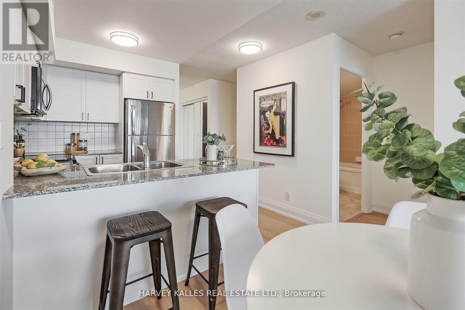 912 - 1070 Sheppard Avenue W, Toronto, Ontario  M3J 0G8 - Photo 18 - W13081696