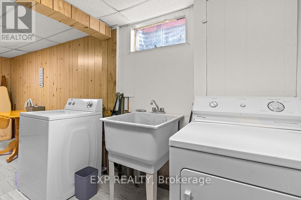 704 11th Street, Hanover, Ontario  N4N 3J4 - Photo 13 - X13081700