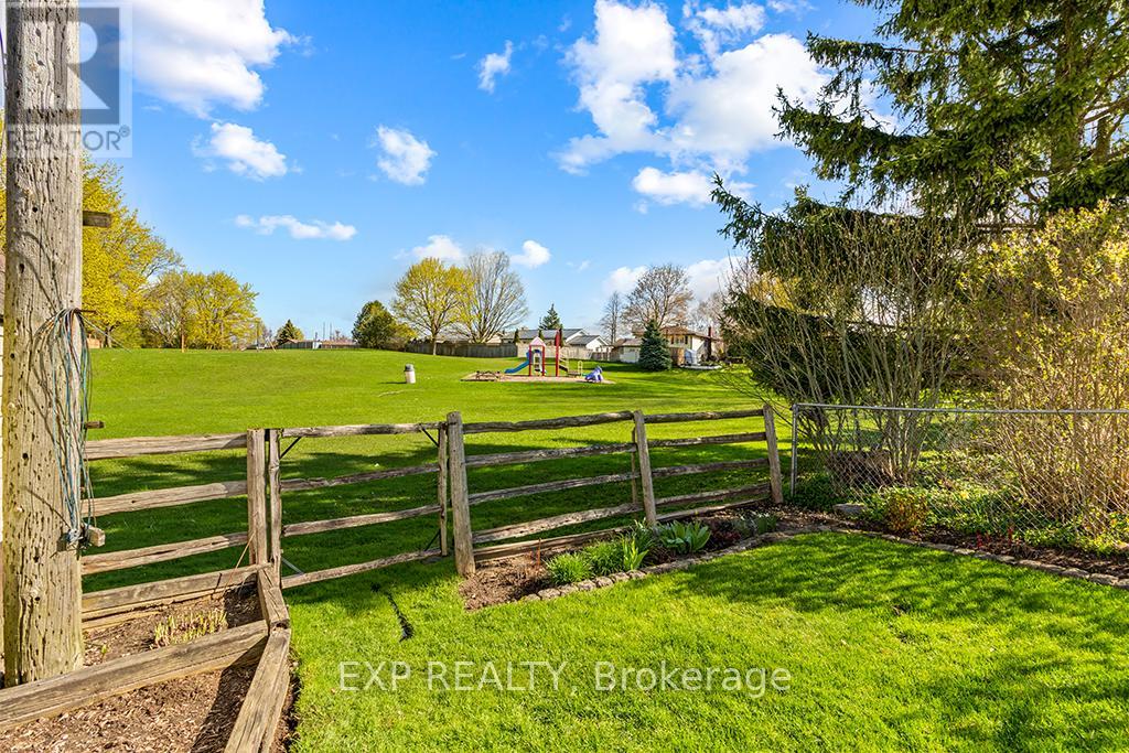 704 11th Street, Hanover, Ontario  N4N 3J4 - Photo 17 - X13081700