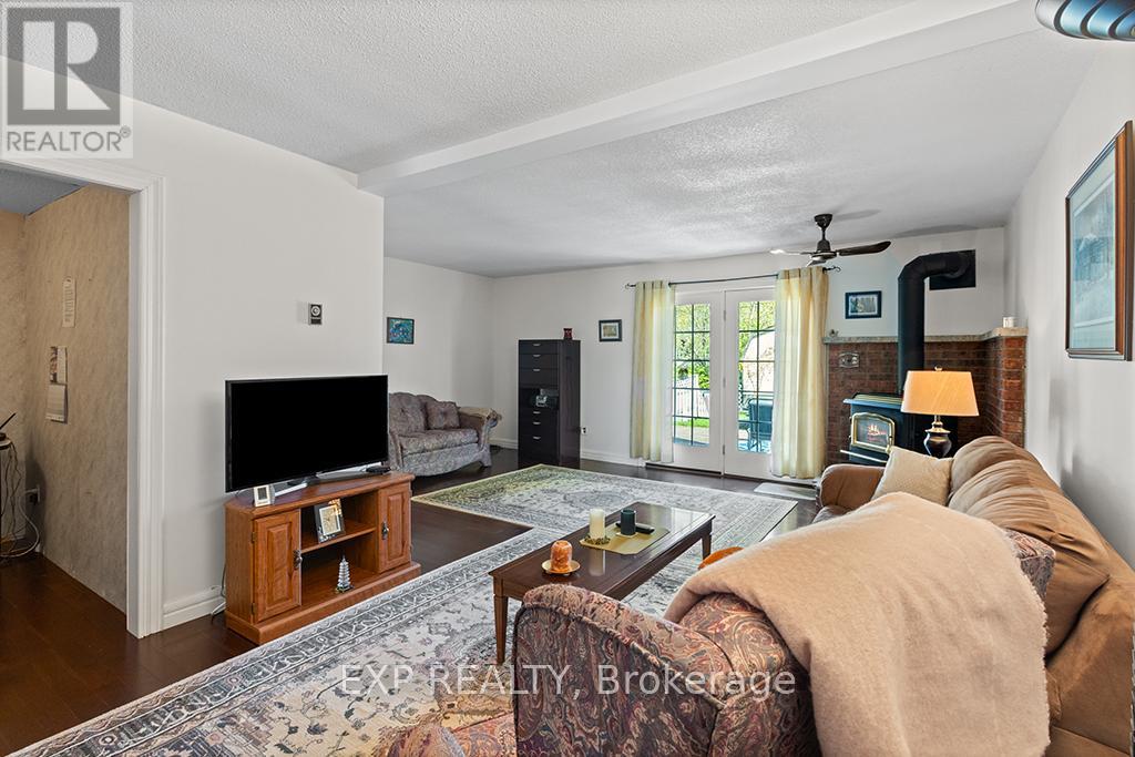 704 11th Street, Hanover, Ontario  N4N 3J4 - Photo 25 - X13081700