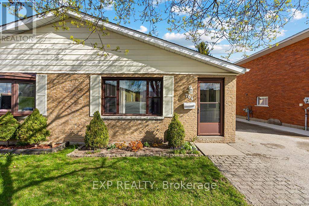 704 11th Street, Hanover, Ontario  N4N 3J4 - Photo 3 - X13081700