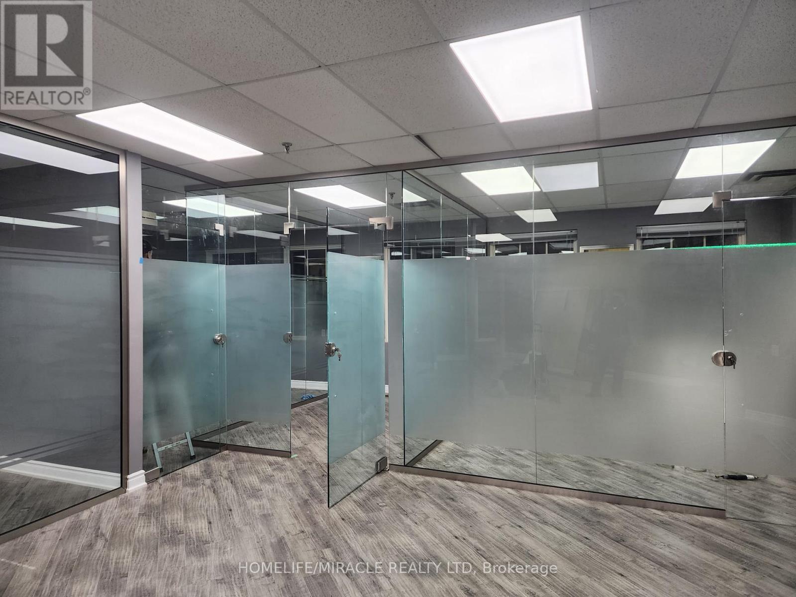 300 - 5045 Orbitor Drive, Mississauga, Ontario  L4W 4Y4 - Photo 20 - W13081638