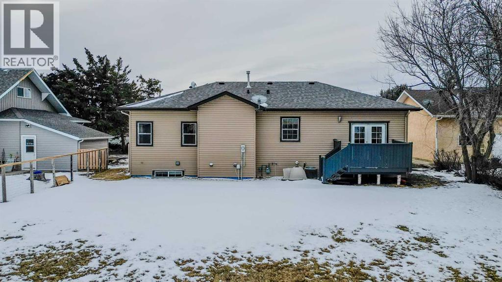 501 6 Avenue, Warner, Alberta  T0K 2L0 - Photo 3 - A2279254