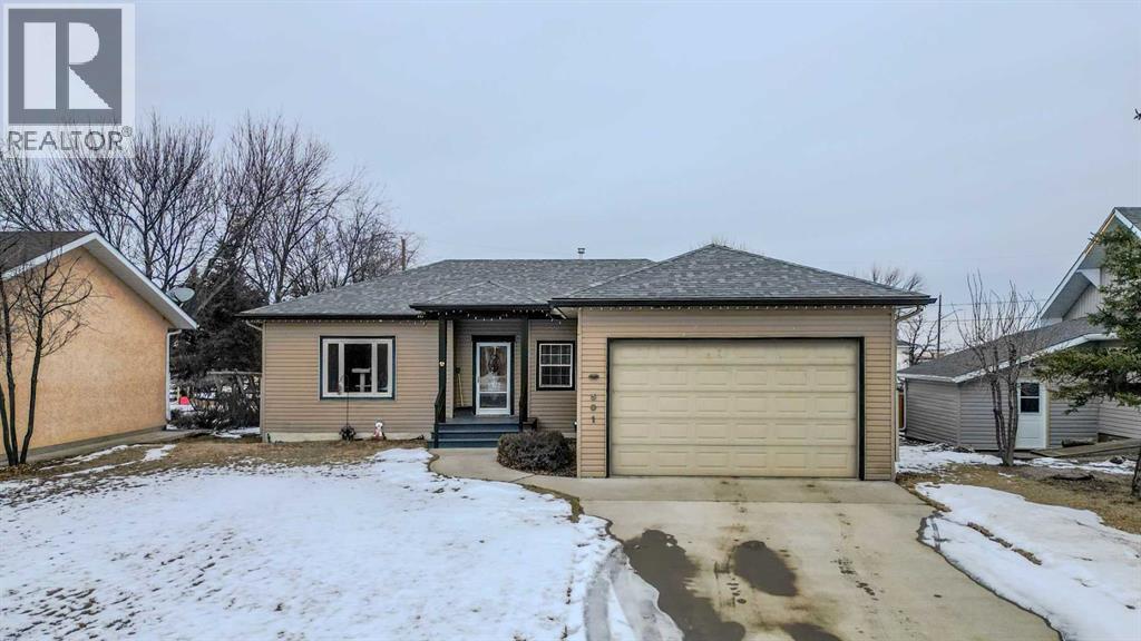 501 6 Avenue, Warner, Alberta  T0K 2L0 - Photo 1 - A2279254
