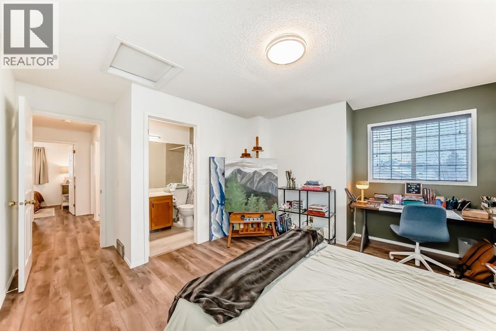 424 Hawkstone Manor NW, Calgary, Alberta  T3G 3X2 - Photo 27 - A2302779