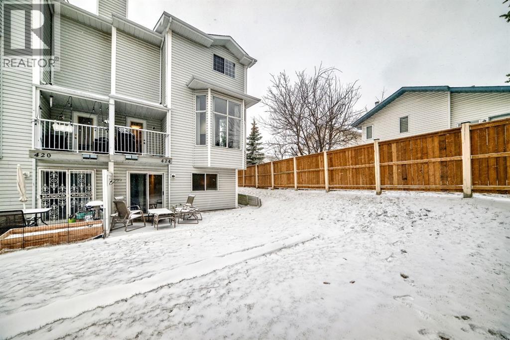 424 Hawkstone Manor NW, Calgary, Alberta  T3G 3X2 - Photo 48 - A2302779