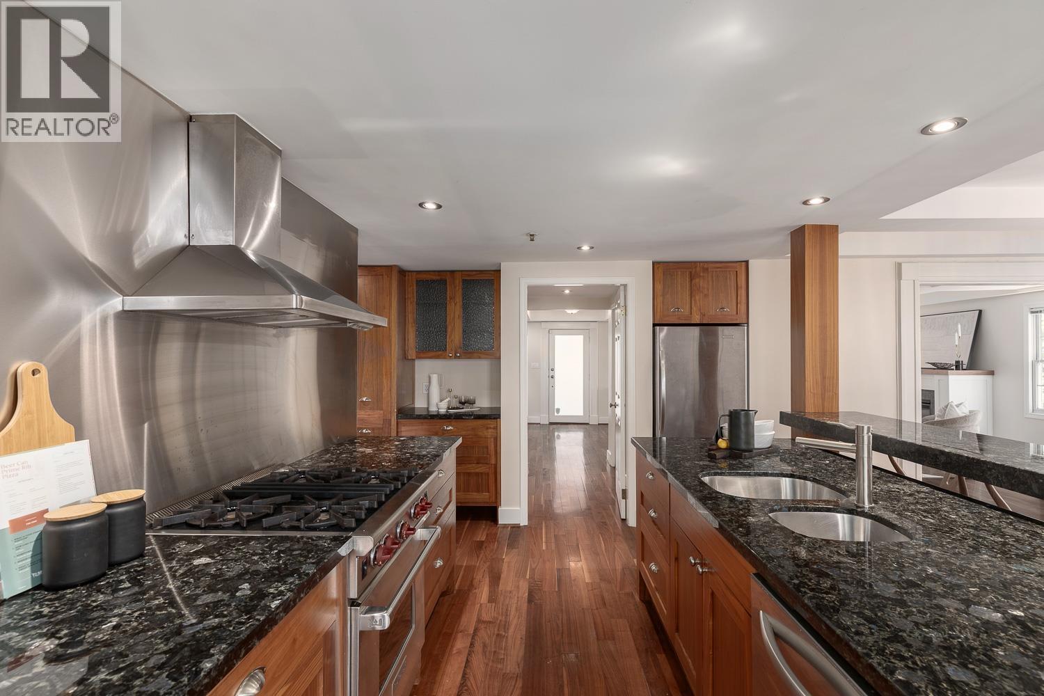 1935 W 12th Avenue, Vancouver, British Columbia  V6J 2G1 - Photo 11 - R3119286