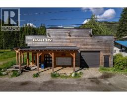 7114 1ST Avenue, Ymir, British Columbia