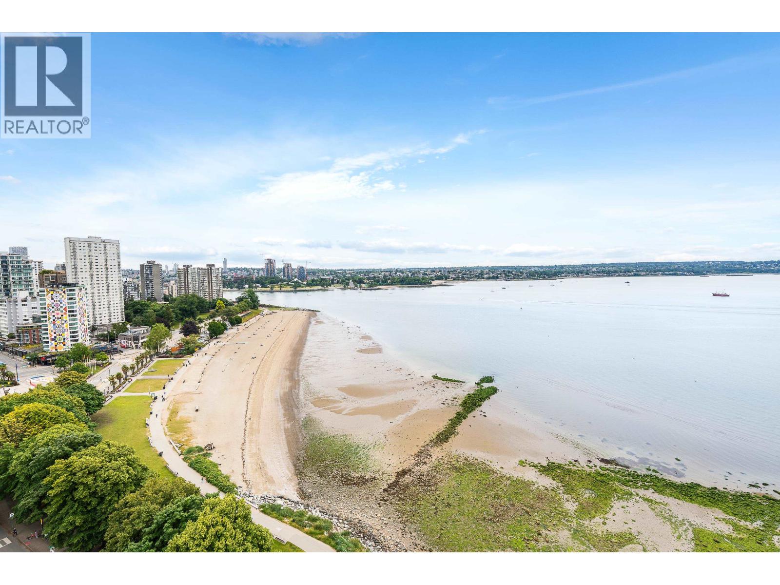 201 1995 Beach Avenue, Vancouver, British Columbia  V6G 2Y3 - Photo 1 - R3119297