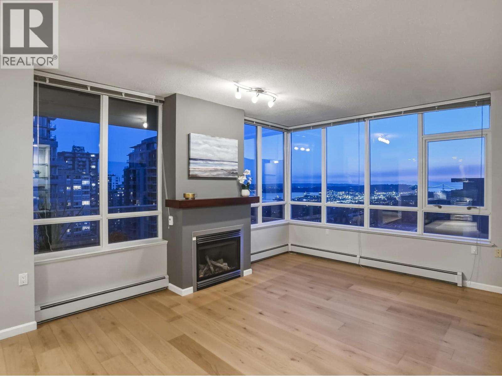 1201 120 W 16TH STREET, north vancouver, British Columbia
