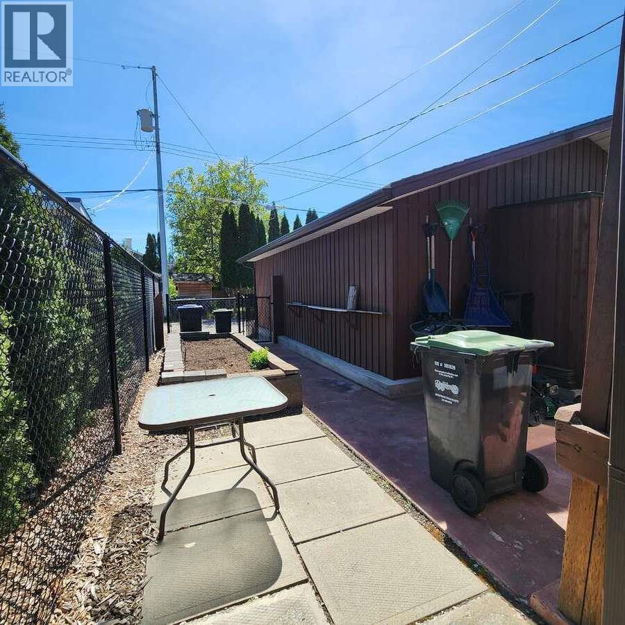 146 Yorkton Avenue, Penticton, British Columbia  V2A 3V2 - Photo 32 - 10386076