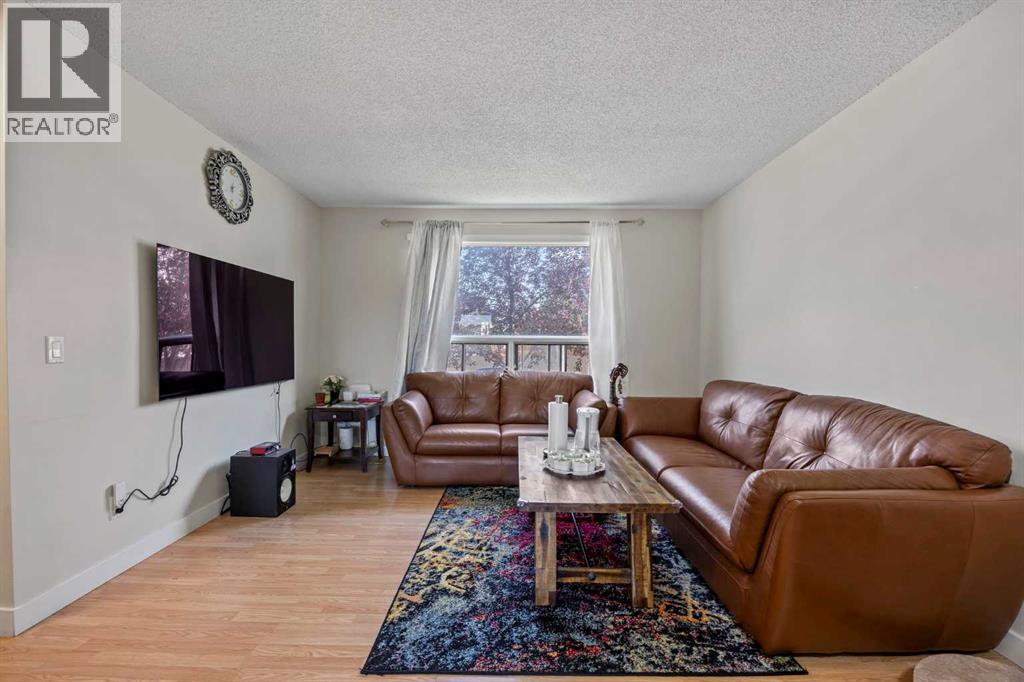 8, 4360 58 Street Ne, Calgary, Alberta  T1Y 4S4 - Photo 5 - A2306168