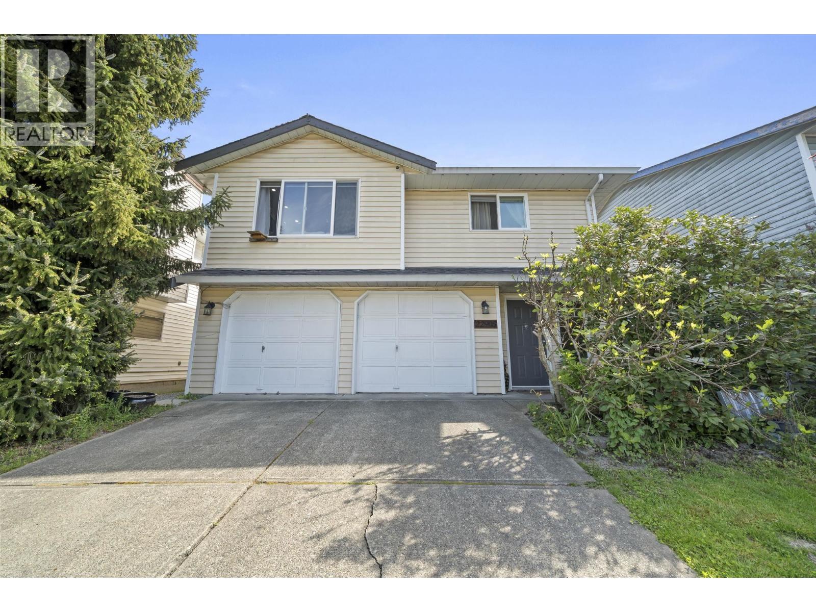 22905 113 AVENUE, maple ridge, British Columbia