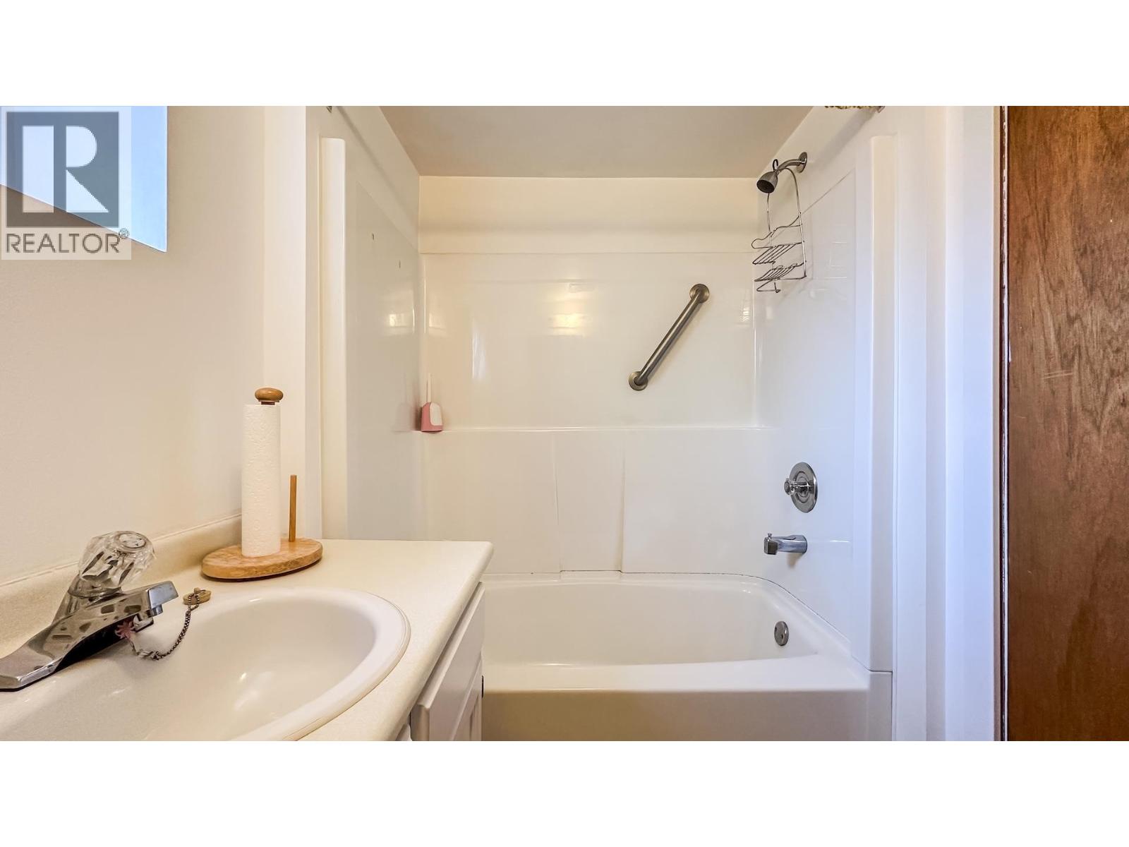 6167 Broadway, Burnaby, British Columbia  V5B 2Y3 - Photo 26 - R3119288