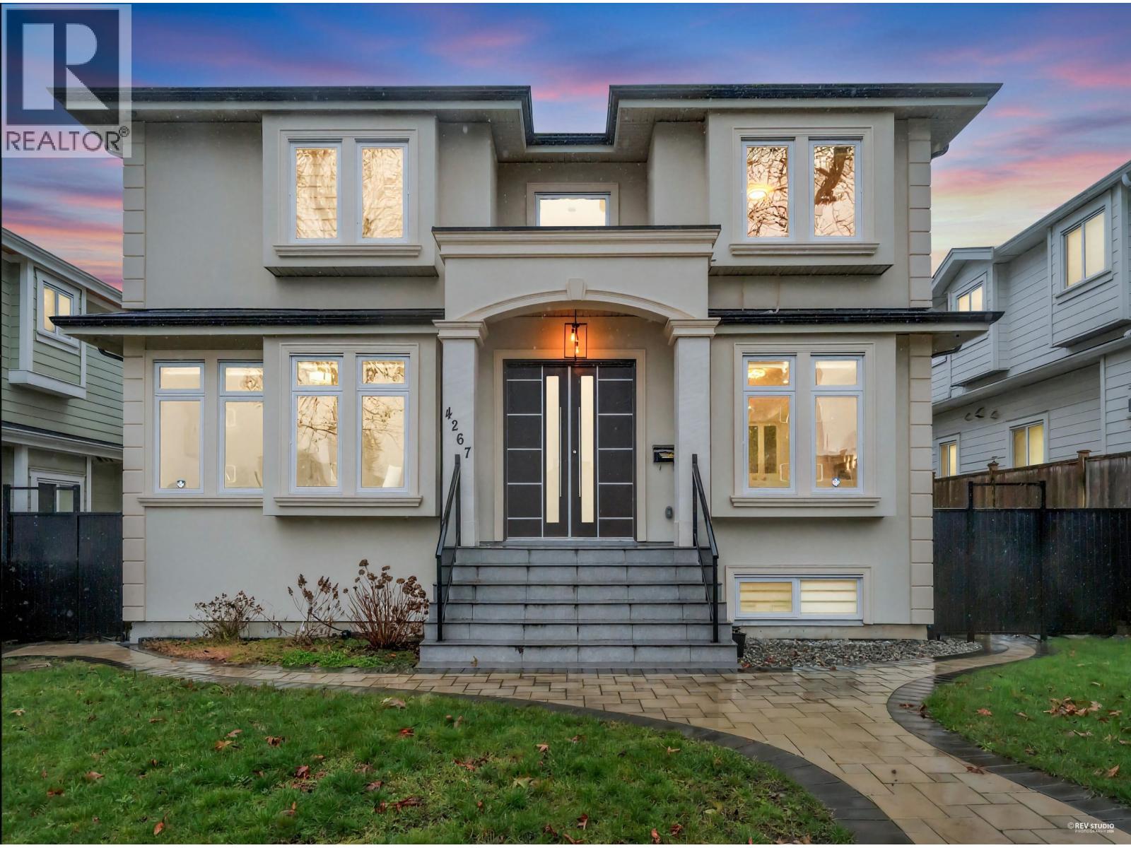 4267 PARKER STREET, burnaby, British Columbia