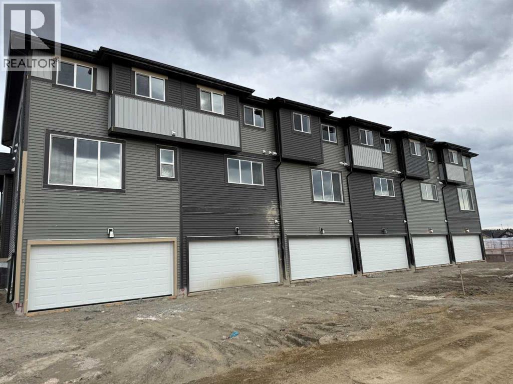 16 Sundown Place, Cochrane, Alberta  T4C 3H2 - Photo 15 - A2269276