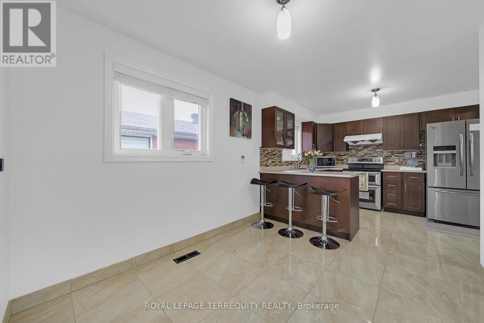270 Grandravine Drive, Toronto, Ontario  M3N 1J3 - Photo 14 - W13081756