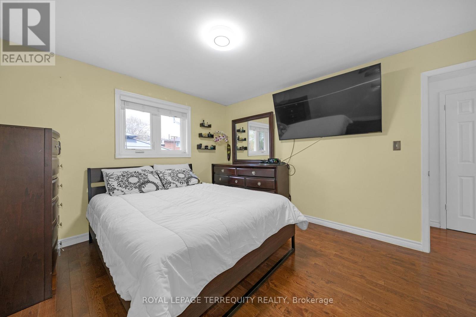 270 Grandravine Drive, Toronto, Ontario  M3N 1J3 - Photo 19 - W13081756