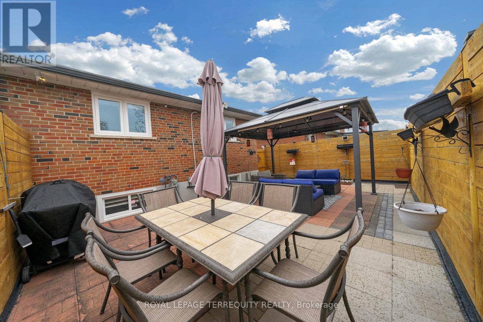 270 Grandravine Drive, Toronto, Ontario  M3N 1J3 - Photo 32 - W13081756