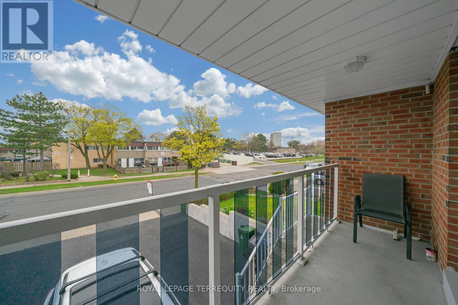 270 Grandravine Drive, Toronto, Ontario  M3N 1J3 - Photo 6 - W13081756