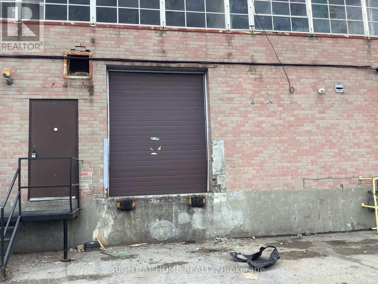 5 Stafford Drive, Brampton (Brampton East Industrial), Ontario  L6W 1L3 - Photo 13 - W13081758