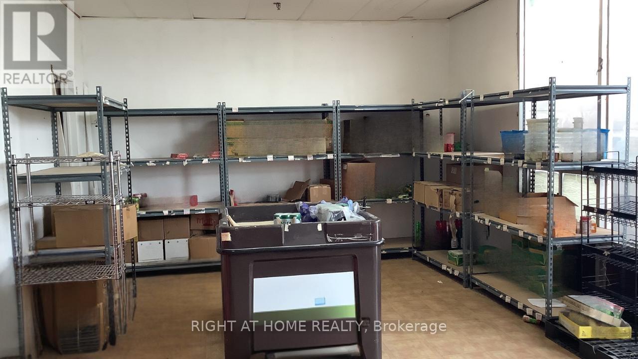 5 Stafford Drive, Brampton (Brampton East Industrial), Ontario  L6W 1L3 - Photo 2 - W13081758