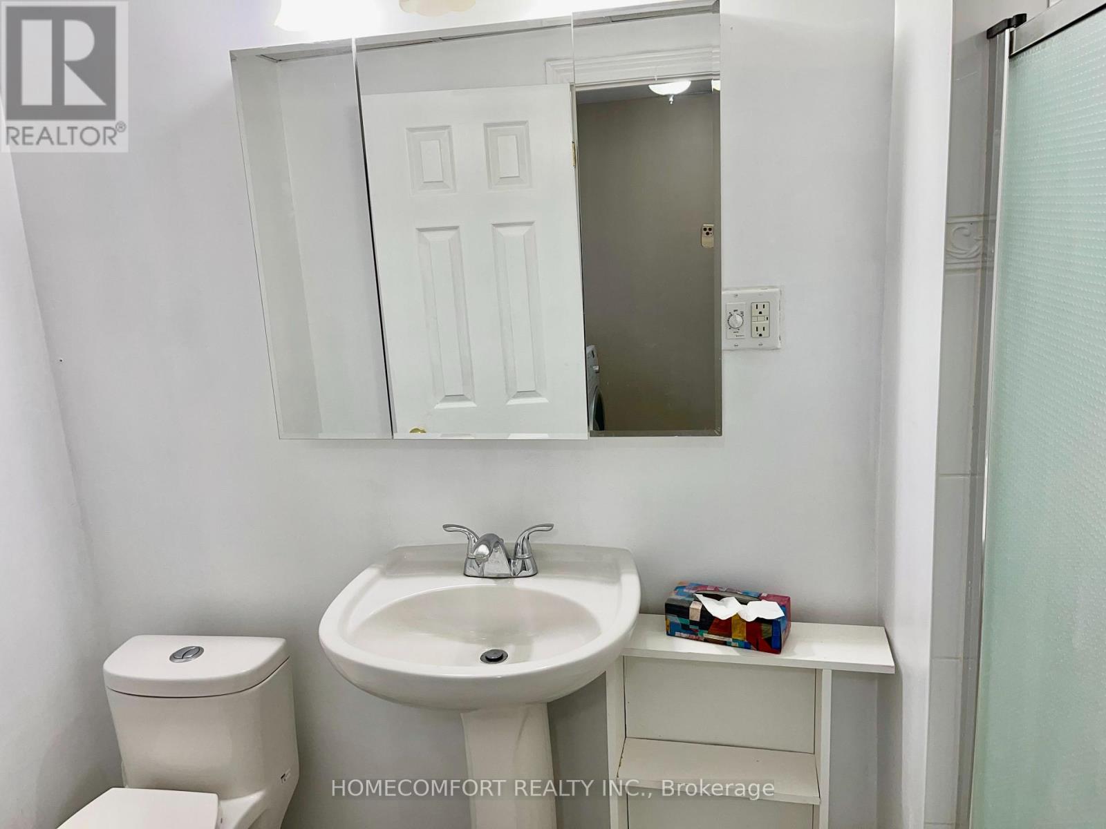 Lower - 1023 Mcbride Avenue, Mississauga, Ontario  L5C 1M3 - Photo 11 - W13081766