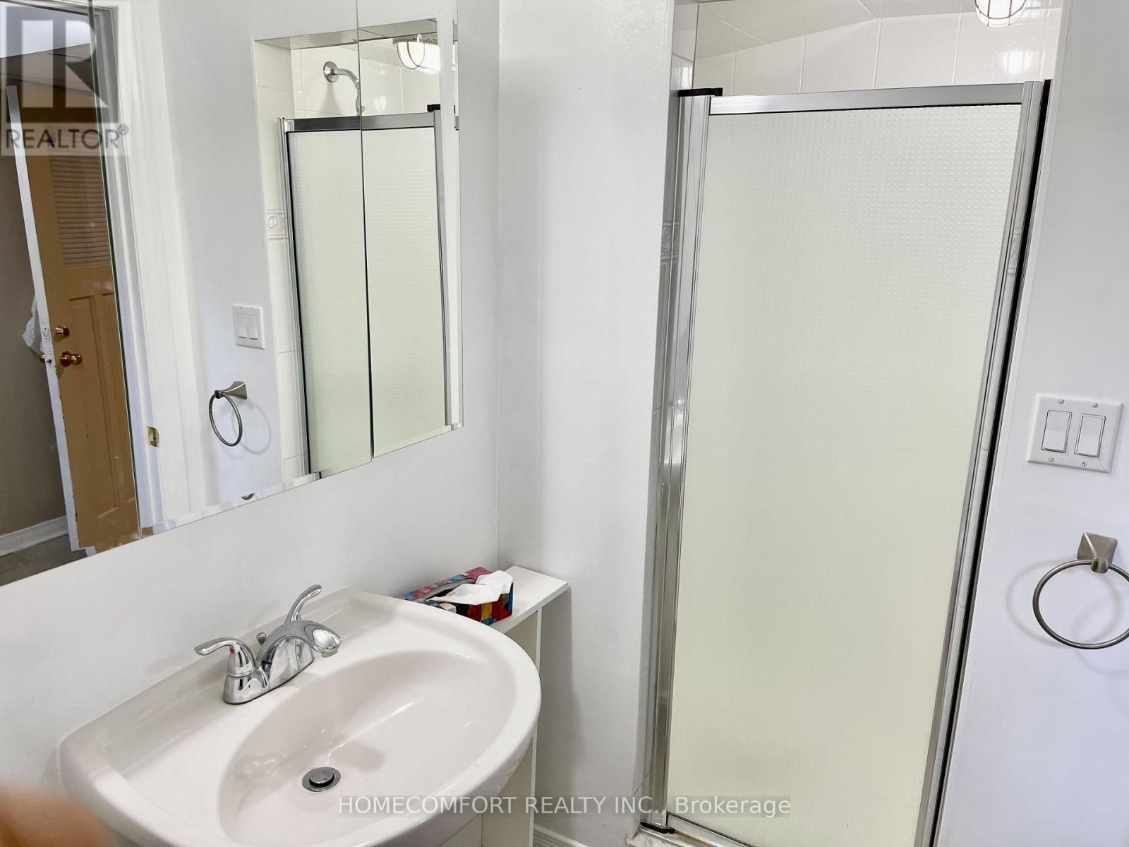 Lower - 1023 Mcbride Avenue, Mississauga, Ontario  L5C 1M3 - Photo 13 - W13081766