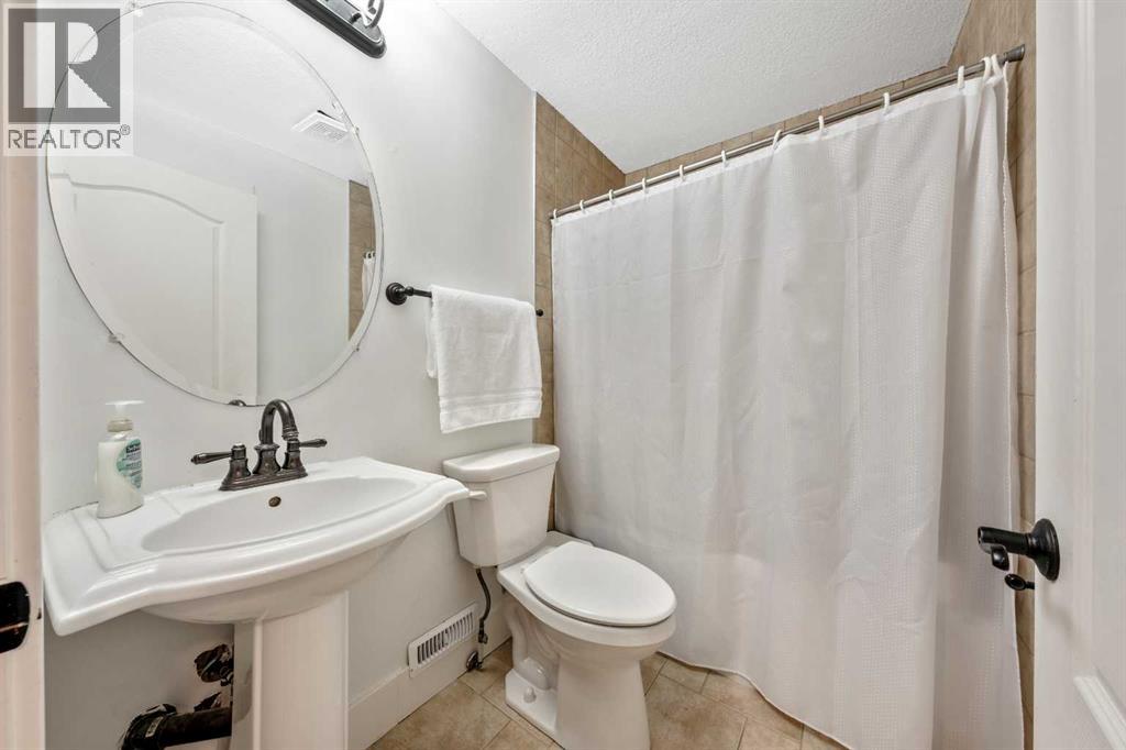 133 Channelside Cove SW, Airdrie, Alberta  T4B 2J1 - Photo 31 - A2306073