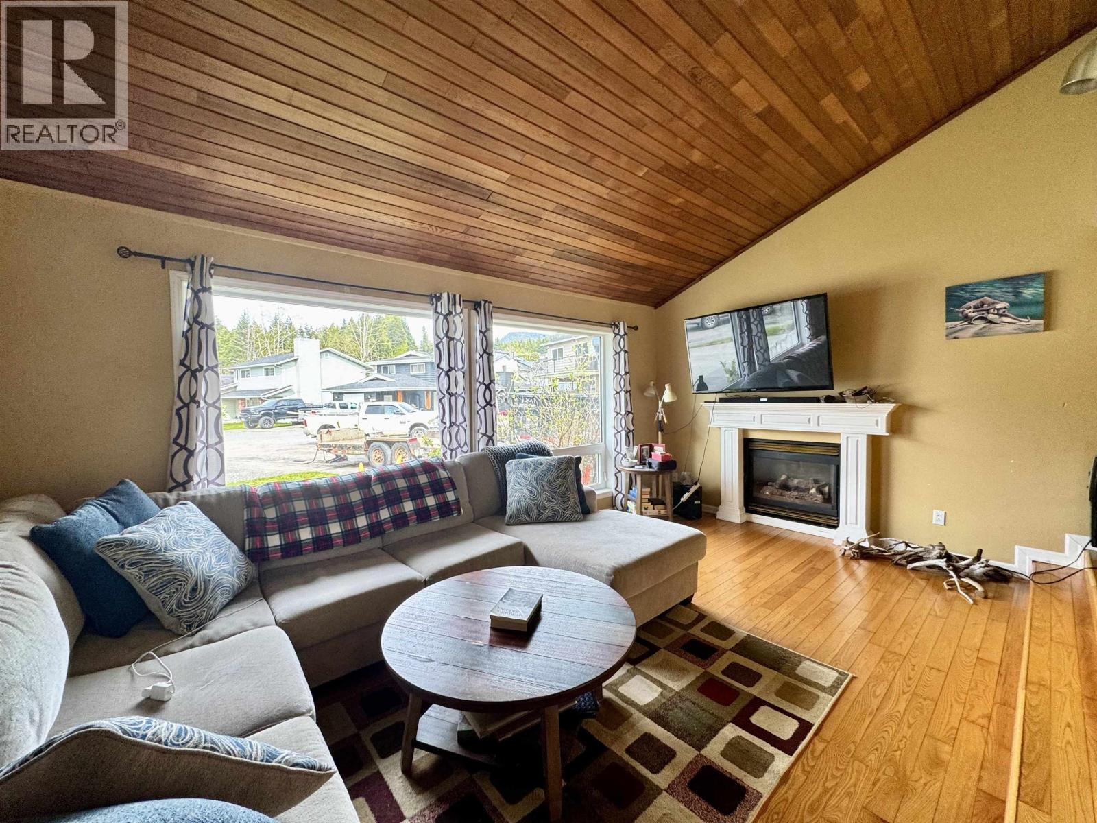 117 Parry Place, Prince Rupert, British Columbia  V8J 4B1 - Photo 2 - R3118854