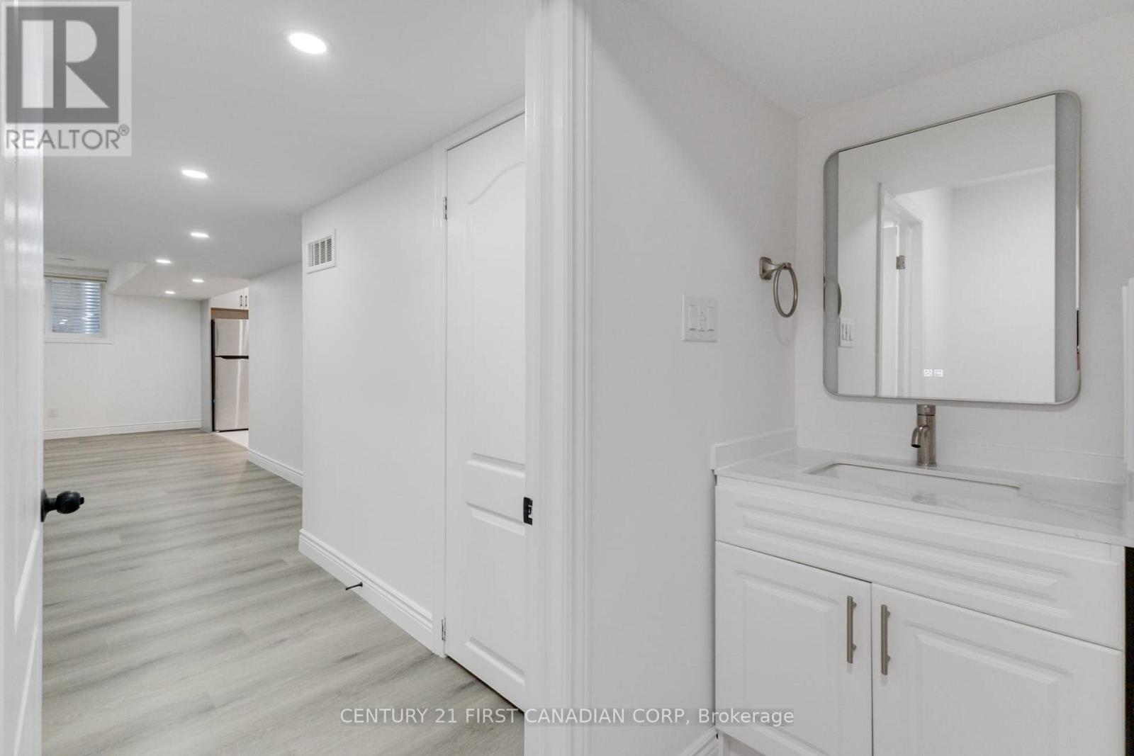 Lower - 2043 Cedarpark Drive W, London North, Ontario  N5X 0N2 - Photo 15 - X13081780