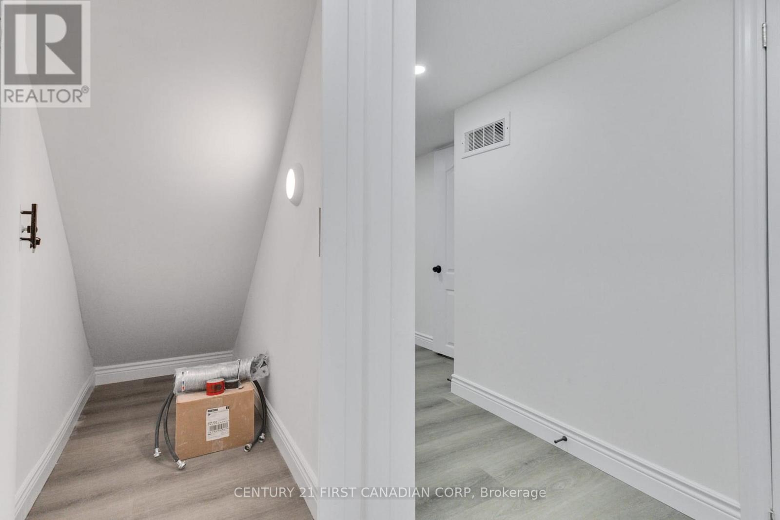 Lower - 2043 Cedarpark Drive W, London North, Ontario  N5X 0N2 - Photo 16 - X13081780