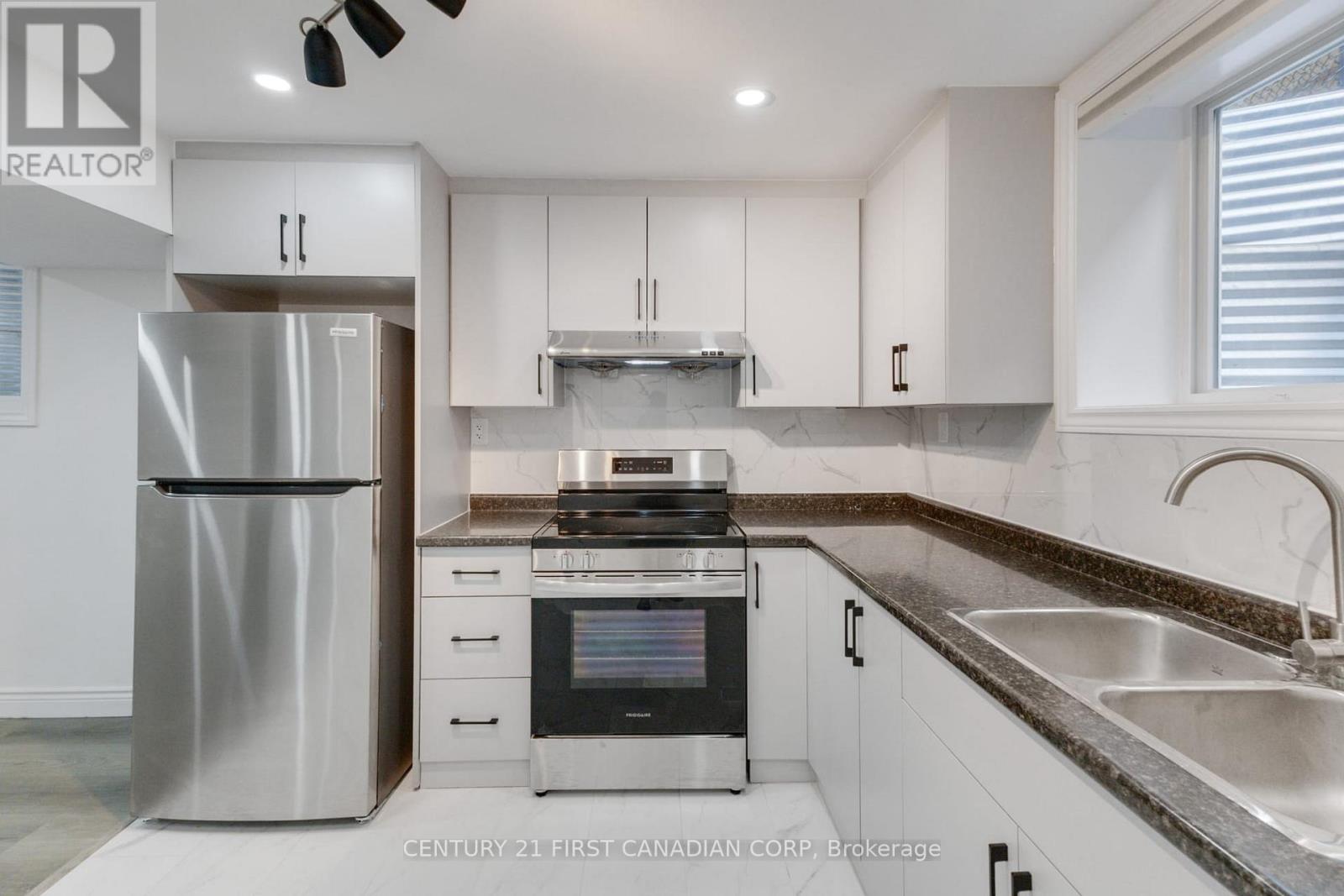 Lower - 2043 Cedarpark Drive W, London North, Ontario  N5X 0N2 - Photo 4 - X13081780