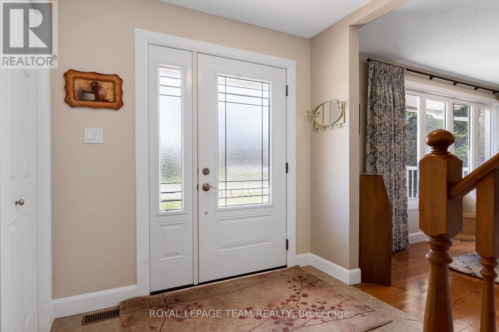 28 Cranberry Crescent, North Grenville, Ontario  K0G 1J0 - Photo 3 - X13081792