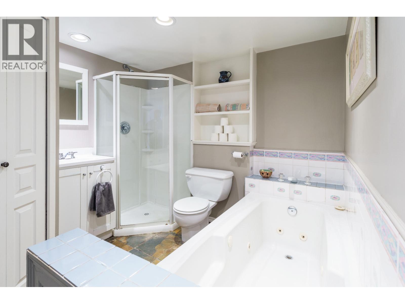 1853 Windermere Avenue, Port Coquitlam, British Columbia  V3B 2K5 - Photo 17 - R3119186