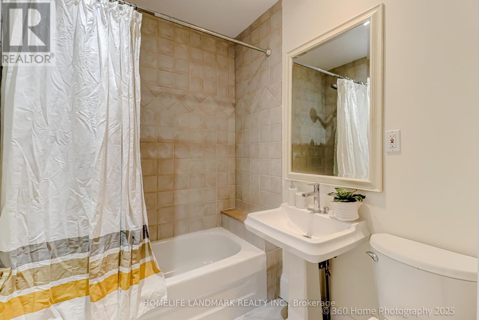 155 Fairlawn Avenue, Toronto, Ontario  M5M 1S9 - Photo 17 - C13081790
