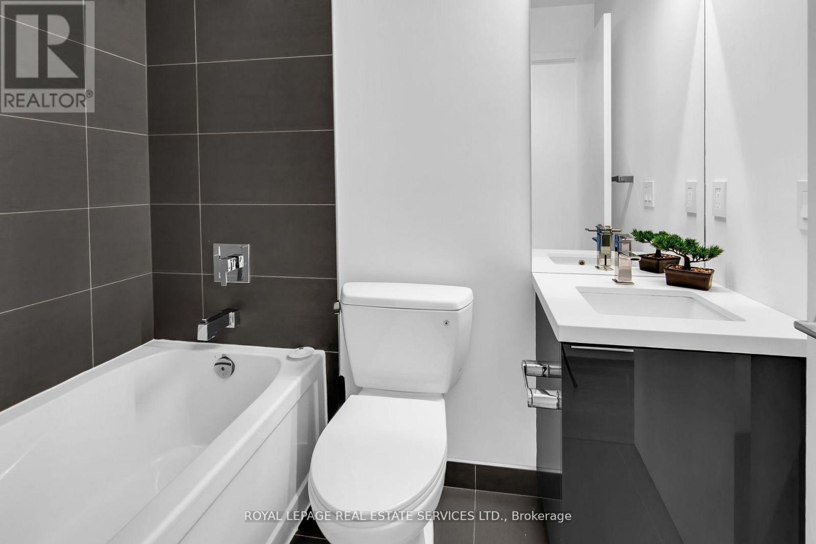 4008 - 8 Eglinton Avenue E, Toronto (Mount Pleasant West), Ontario  M4P 0C1 - Photo 14 - C13081798